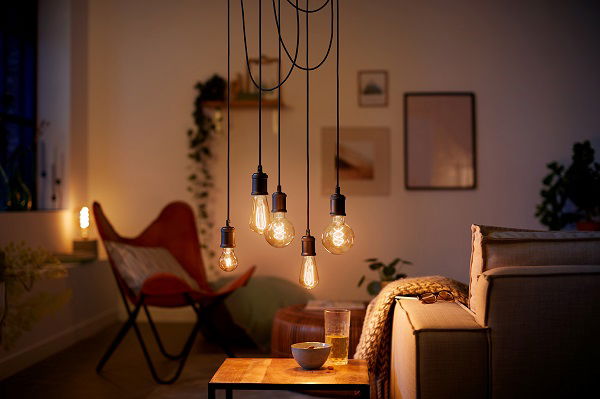 Philips Classic LED Bulb Dimmable 2.5-15W B35 E14 1800K Gold Philips Classic LED Bulb Dimmable 2.5-15W B35 E14 1800K Gold